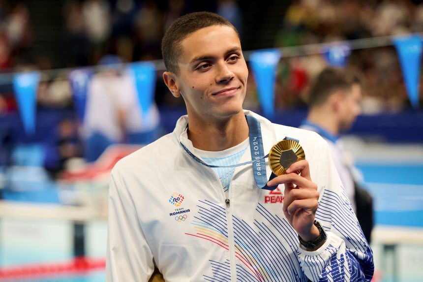 DAVID POPOVICI FITON MEDALJEN E ARTE NË 200 METRA 