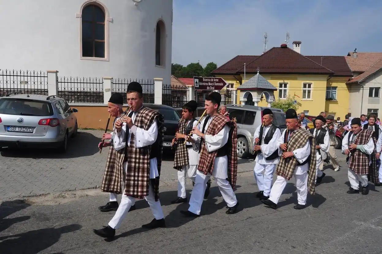 Traditat e lashta rumune - pasuri e gjallë kulturore