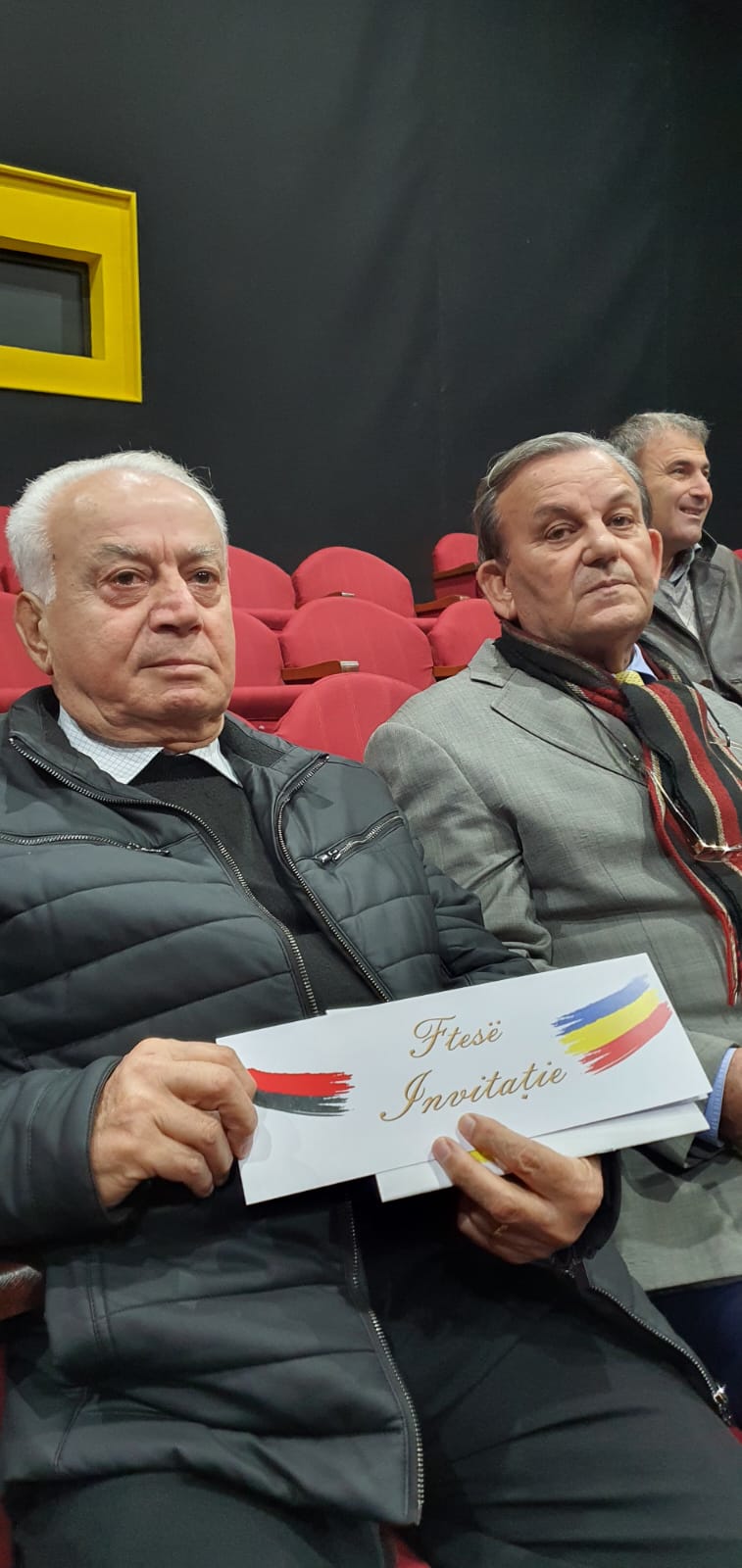 Artdashësit vlonjatë mirëpresin koncertin “Miqësia historike midis dy kulturave, Shqipëri-Rumani”