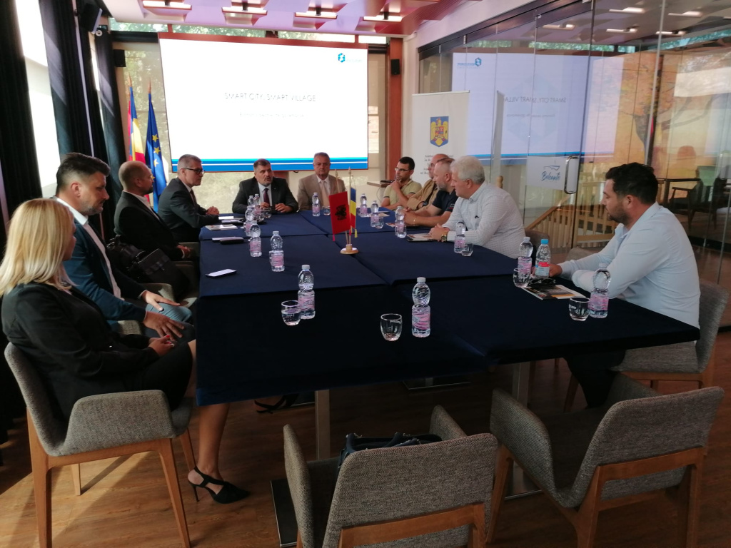 Masă rotundă  cu tema „Smart city. Smart village” la sediul Ambasadei României din Albania